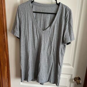 Lululemon V-Neck Tee